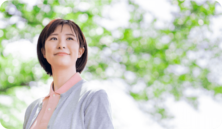 患者の健康状態をチェックする医師の様子
