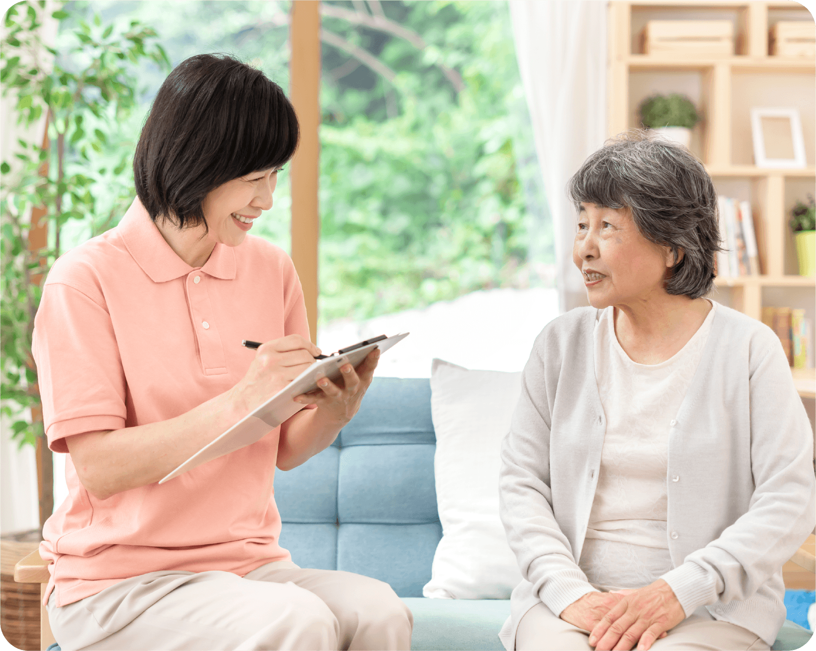 介護相談・カウンセリング。専門スタッフによる無料相談サービスの様子